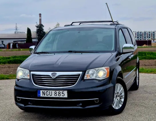 mazowieckie Lancia Voyager cena 48900 przebieg: 190397, rok produkcji 2013 z Jutrosin